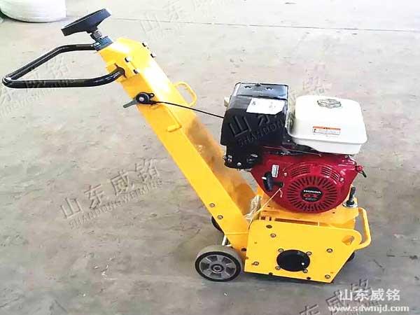 简单介绍几点天津振动式压路机所具备的机械性能